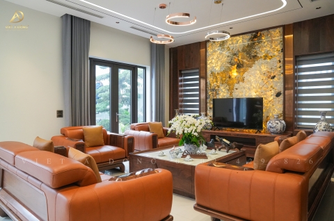 Thi công nội thất biệt thự gỗ óc chó tại Mê Linh, Hà Nội - Anh Thắng